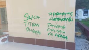 Dinilai Pro Sherly-Sarbin, Grafity Serang Pj.Gubernur dan Sekprov, Akademisi Minta Bawaslu ?